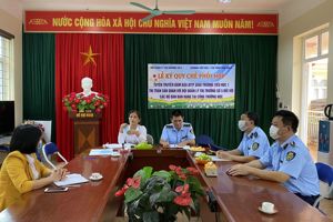 Lễ ký quy chế phối hợp Tuyên truyền bảo đảm ATTP giữa Trường TH1 Thị trấn Văn Quan với Đội QLTT số 5